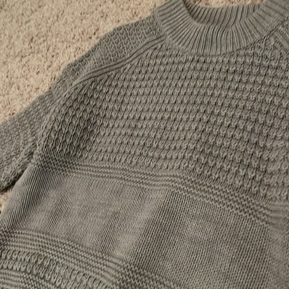 Universal Thread Sweater - Picture 3 of 3